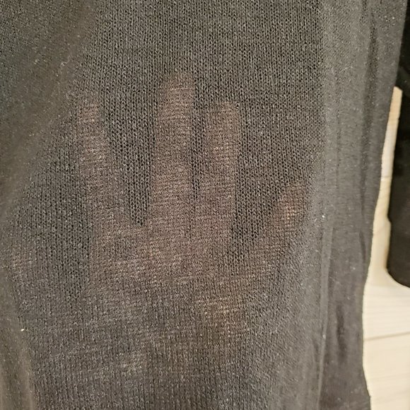 💥2/$30💥 Thin knitted top w bat-wing 3/4 sleeves - Picture 3 of 4